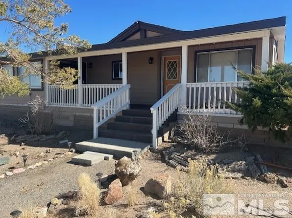 36 Shirley Ln, Yerington, NV 89447