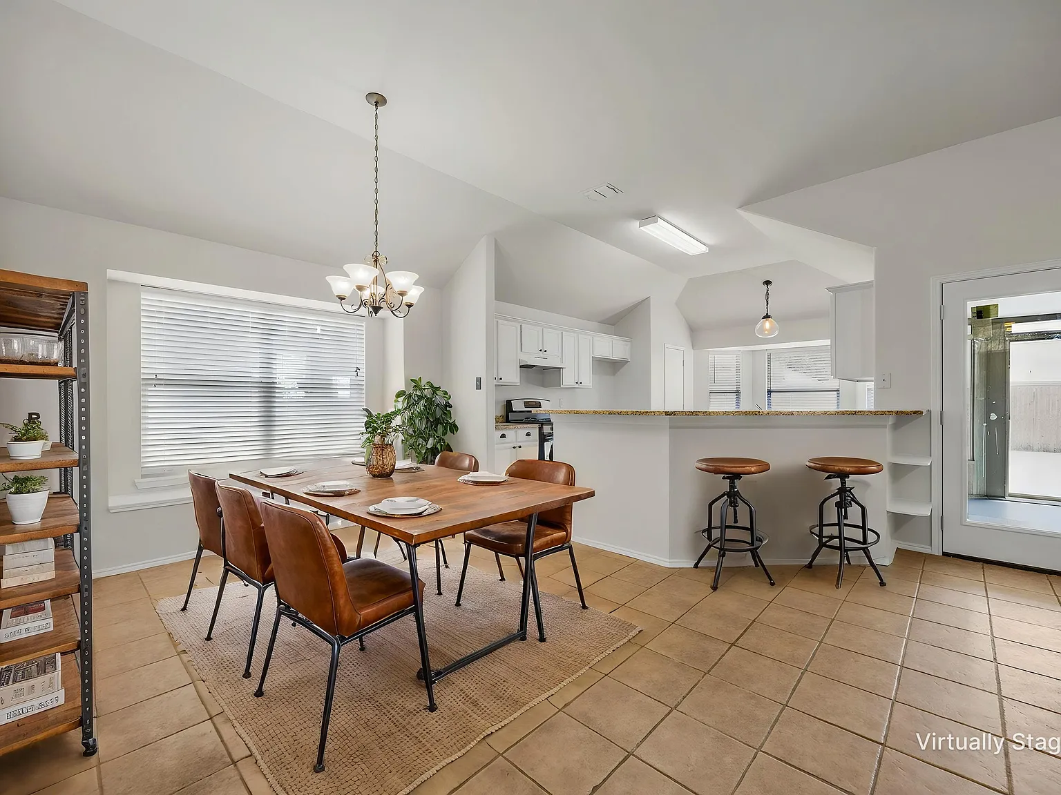 3 bed, 1604 sqft, $2,500 — Photo 4