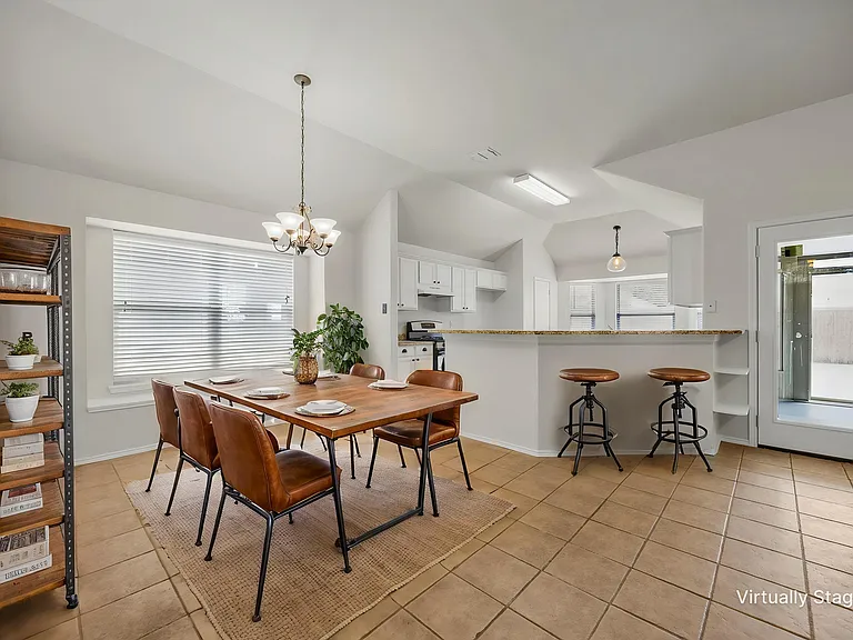 9313 Norfolk Ln — Photo 4
