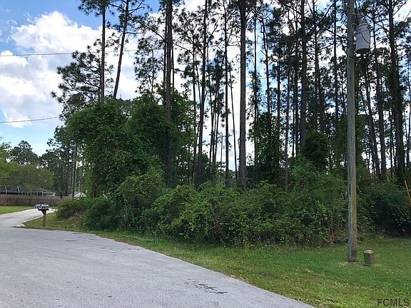 3rd image of 21 Bruce Ln