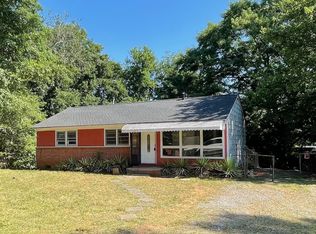 210 Meadow Dr, Gastonia, NC 28054