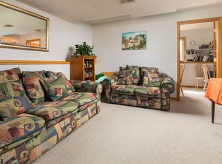 1553 Meadows Ln SW, Wyoming, MI 49509