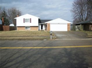 6047 Charlesgate Rd, Dayton, OH 45424