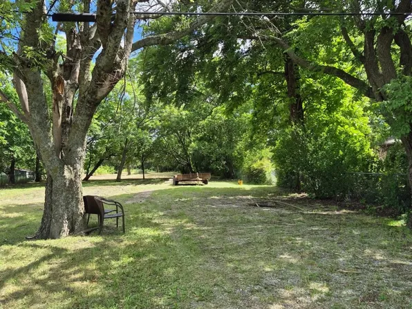 603 E Fannin St, Leonard, TX 75452