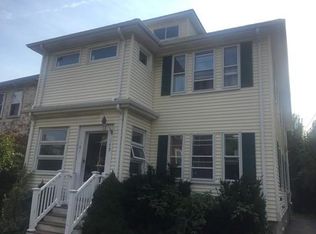 179-181 Beech St #1, Belmont, MA 02478