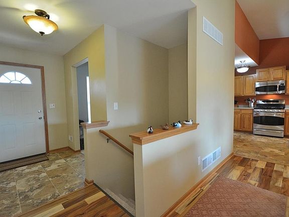 2nd image of 1711 Michigan Ave