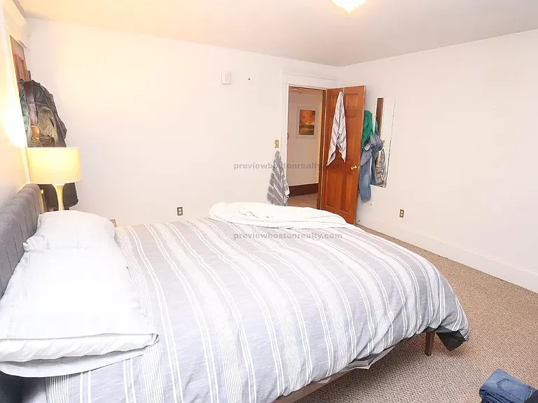 9 Braemore Rd #1A — Photo 6