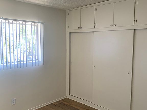 4th image of 431 E Acacia Ave #19