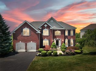 42 Susie Blvd, Poughkeepsie, NY 12603