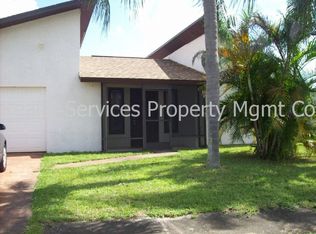 990 Ridgeway Dr, North Fort Myers, FL 33903