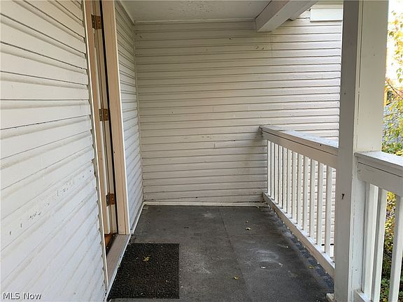 5th image of 2129 Althen Ave