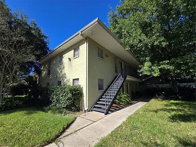 1 bed, 1.0 bath, 900 sqft, $1,150 — Photo 2