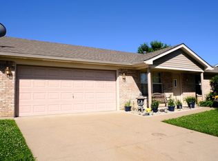1002 Stonelilly Dr, Jeffersonville, IN 47130
