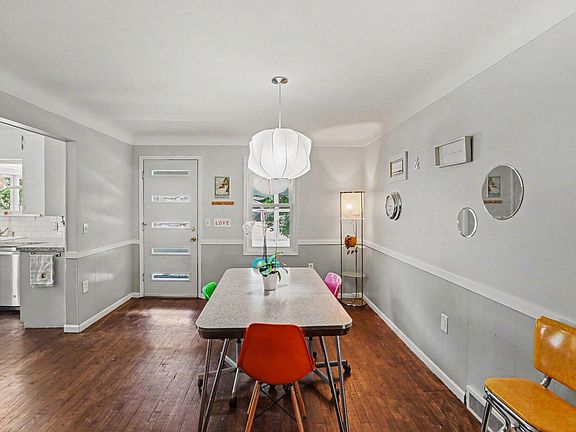 5th image of 37 W Garfield Ave