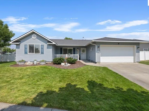 4927 W Candlewood Ln, Post Falls, ID 83854