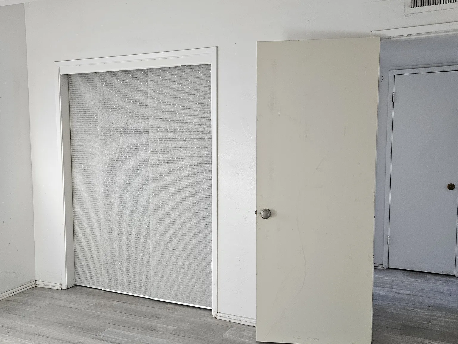 1 bed, 650 sqft, $900 — Photo 2