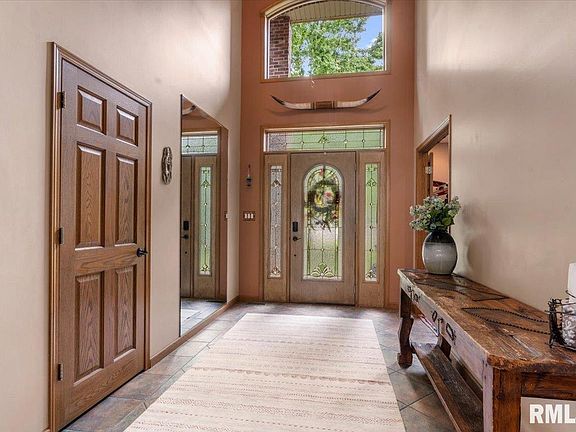 5th image of 49 Wienold Ln