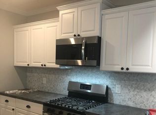 224 Walnut St APT 2, Agawam, MA 01001