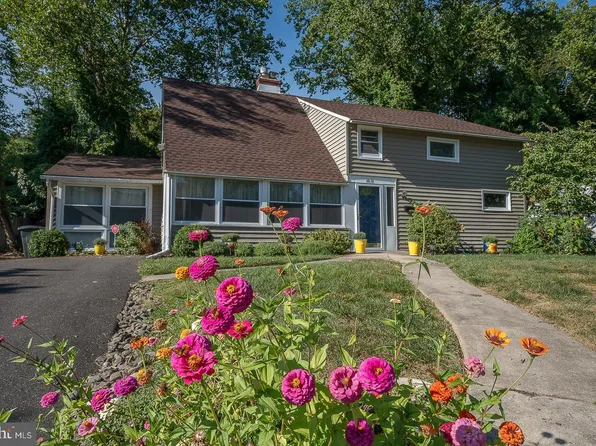 8631 Patton Rd, Wyndmoor, PA 19038