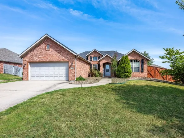 251 Coopers Farm Rd, Centerton, AR 72719