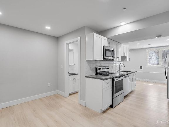 5th image of 700 12th Ave #C