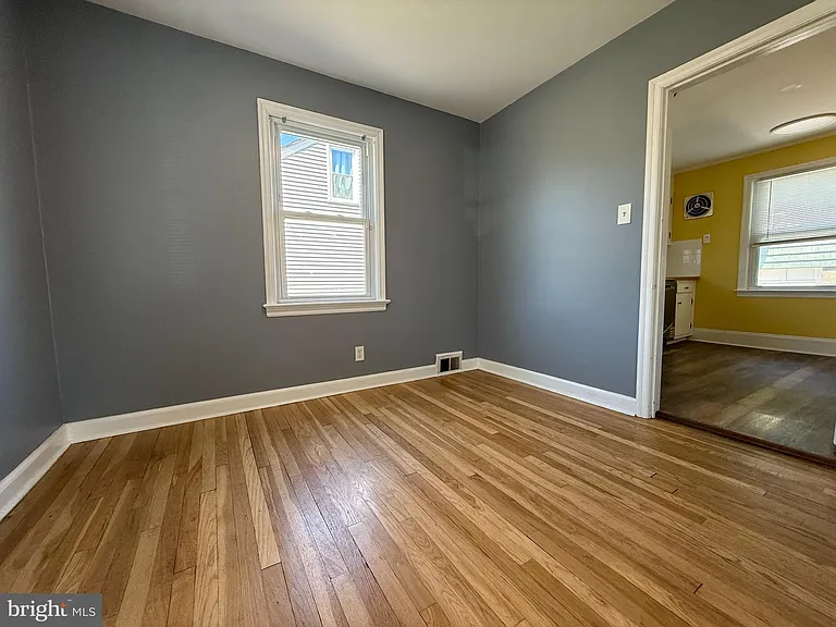 210 Kuser Rd — Photo 8
