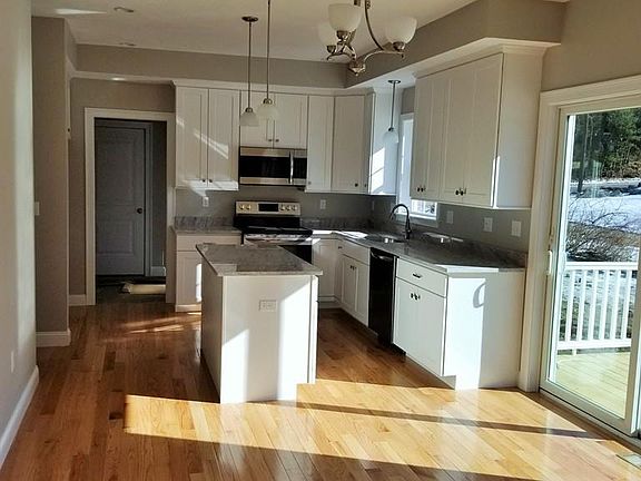 5th image of 1 Sorrento Ln
