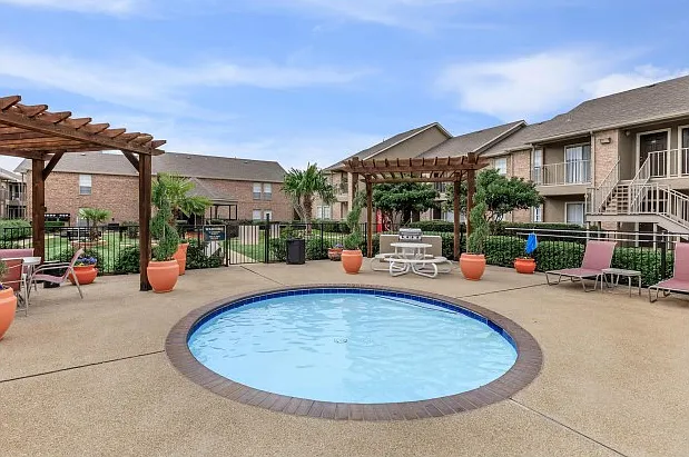 Country Place — Photo 16