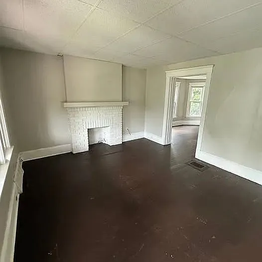 2 bed, 1729 sqft, $900 — Photo 2
