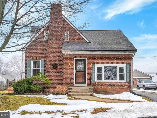 872 Grandview Rd, York, PA 17403