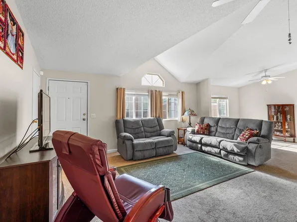 187 LEMON TREE Circle, Vacaville, CA 95687