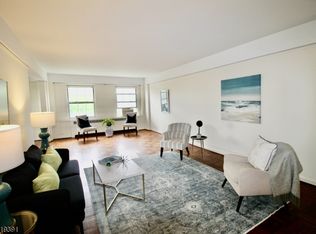 10 Crestmont Rd #2N, Montclair, NJ 07042