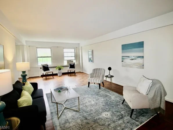 10 Crestmont Rd #2N, Montclair Twp., NJ 07042