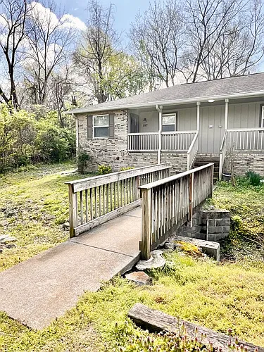 187 Briggs Ave Photo 1