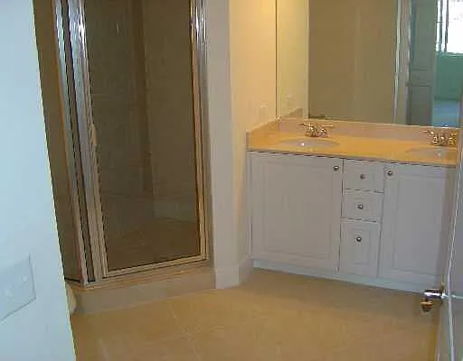 2 bed, 2.0 bath, 1119 sqft, $2,295 — Photo 3