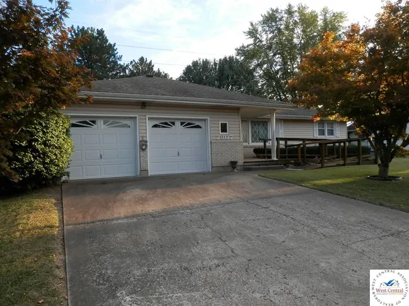 2807 W 11th St, Sedalia, MO 65301
