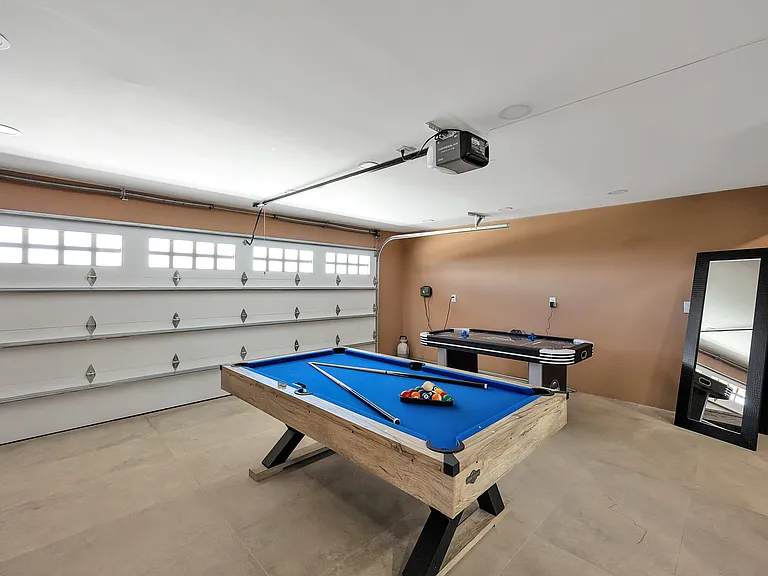 1080 River Dr — Photo 47