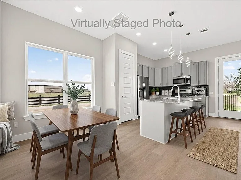 10719 Mason Rd #3 — Photo 3
