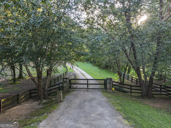 681 Duck Thurmond Rd, Dawsonville, GA 30534