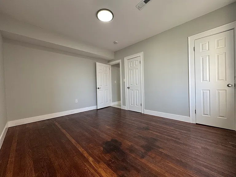 11 Gorham Ave #C302 — Photo 18