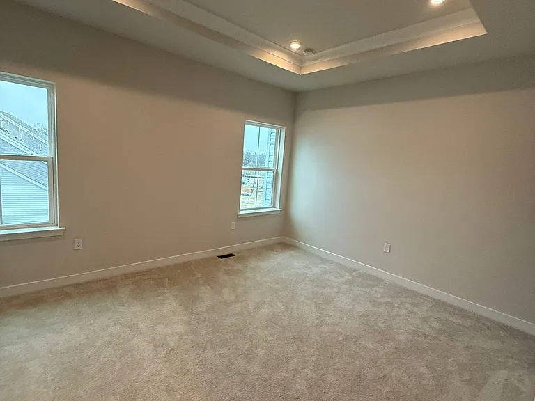 108 S Durham Dr — Photo 25