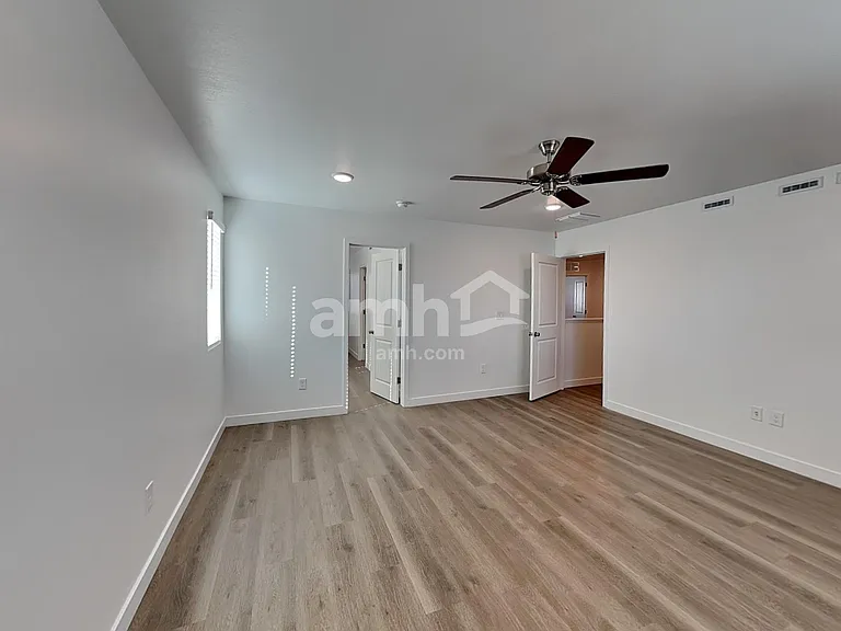 12627 W Flynn Ln — Photo 7