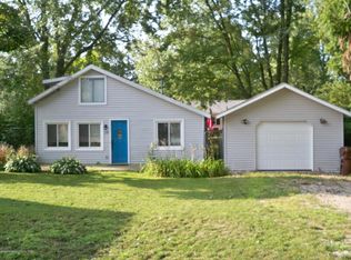 128 Elm St, Grand Ledge, MI