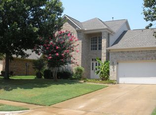 511 Austin Oaks Dr, Grapevine, TX 76051