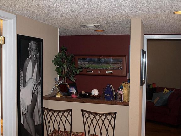 3rd image of 18230 Lakeside Ln