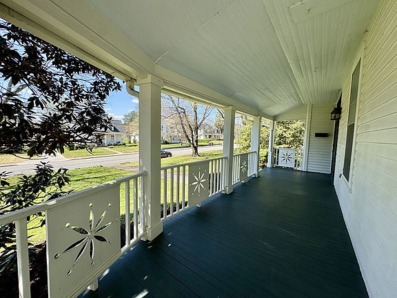 2nd image of 506 Mayes Ave