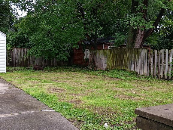 2nd image of 13580 Mettetal St