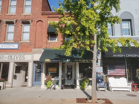 Located between Amish Originals and Ralph Photography