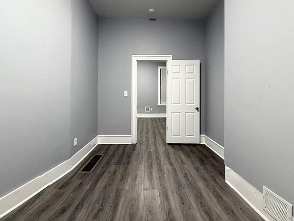 4th image of 3740 N Park Ave