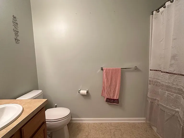 110 Sansom Ln — Photo 8